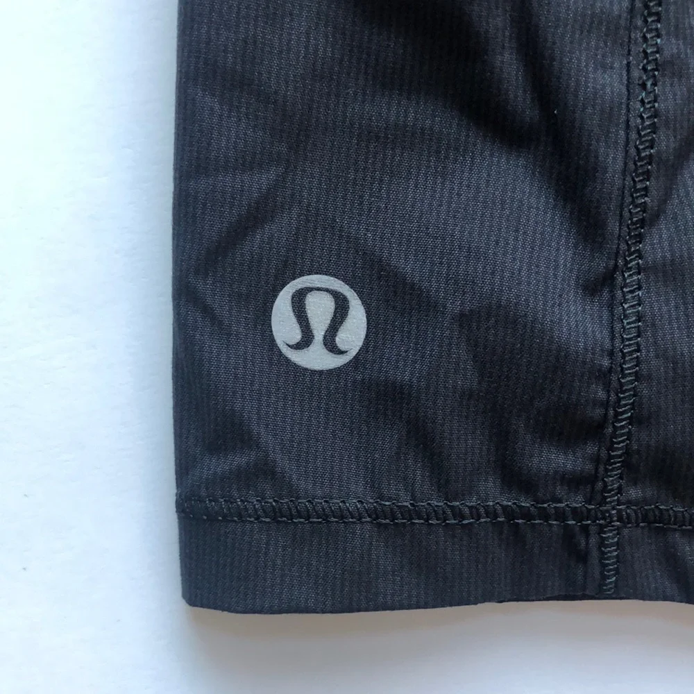 Lululemon Athletica Black Skort Size 6